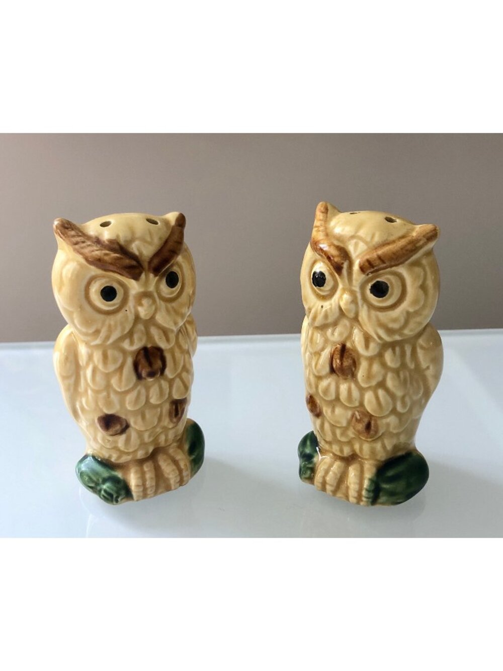 Vintage Owl Salt and Pepper Shakers - Crown-Art Japan - 1970s Ceramic Owls